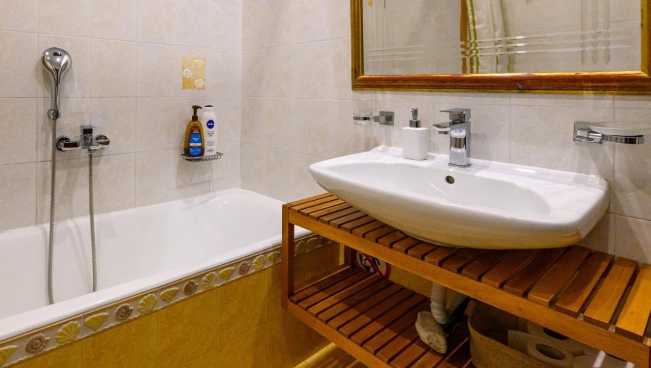 Cozy Small Smart Villa With Private Pool Mikri Mantineia Kalamata Exterior foto